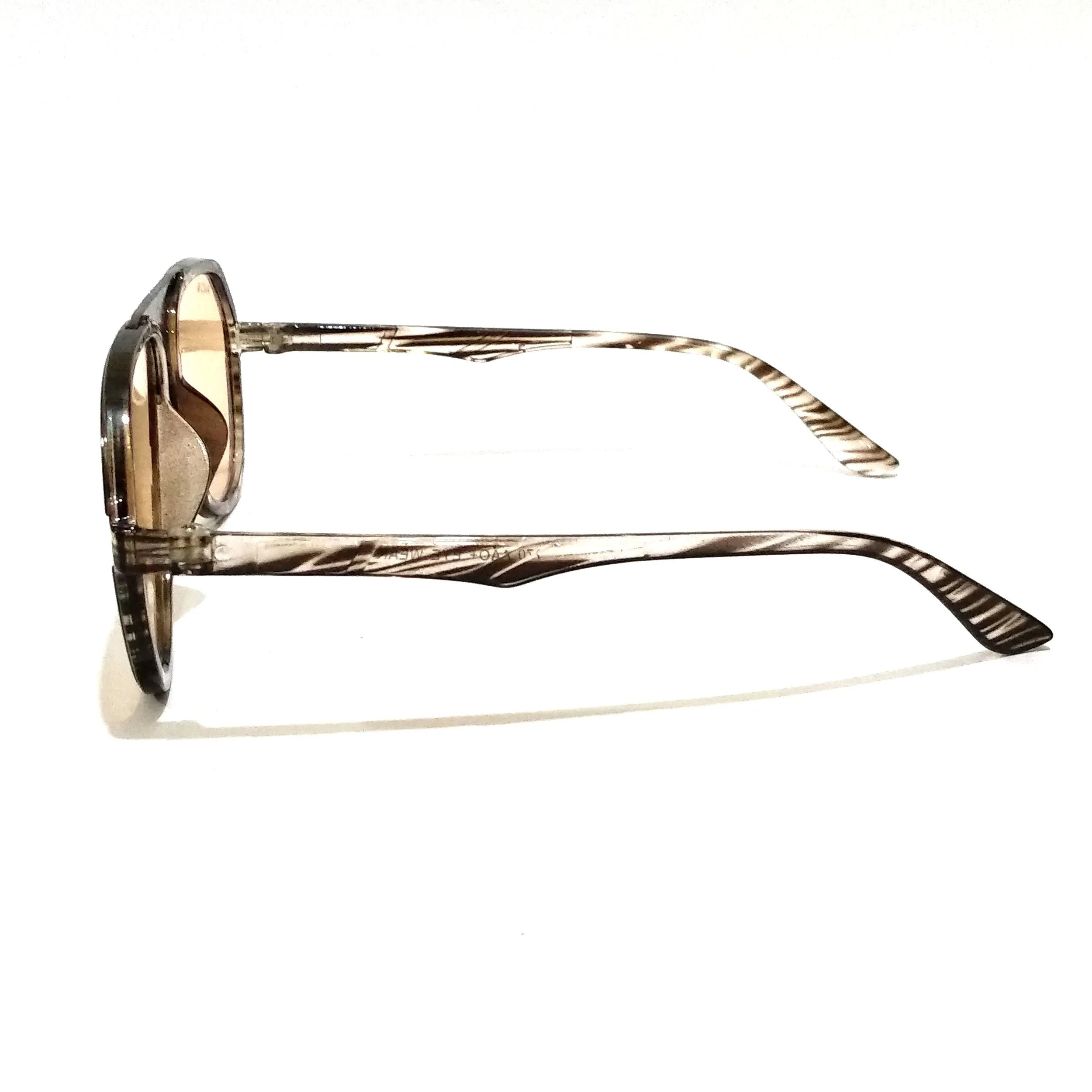 Brown Gradient Aviators Sunglasses For Men AA170BR