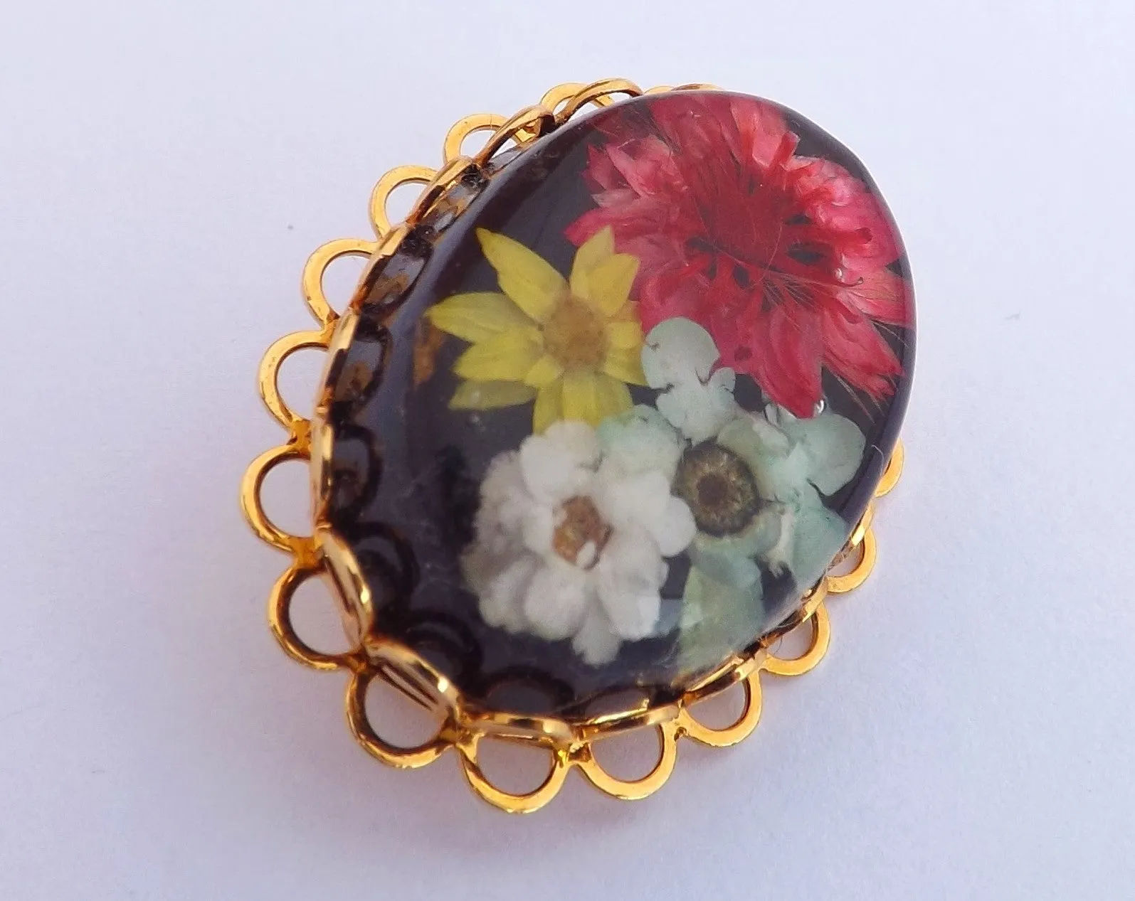 Red, White & Yellow Dried Flowers in Acrylic Resin, Gold Tone Brooch