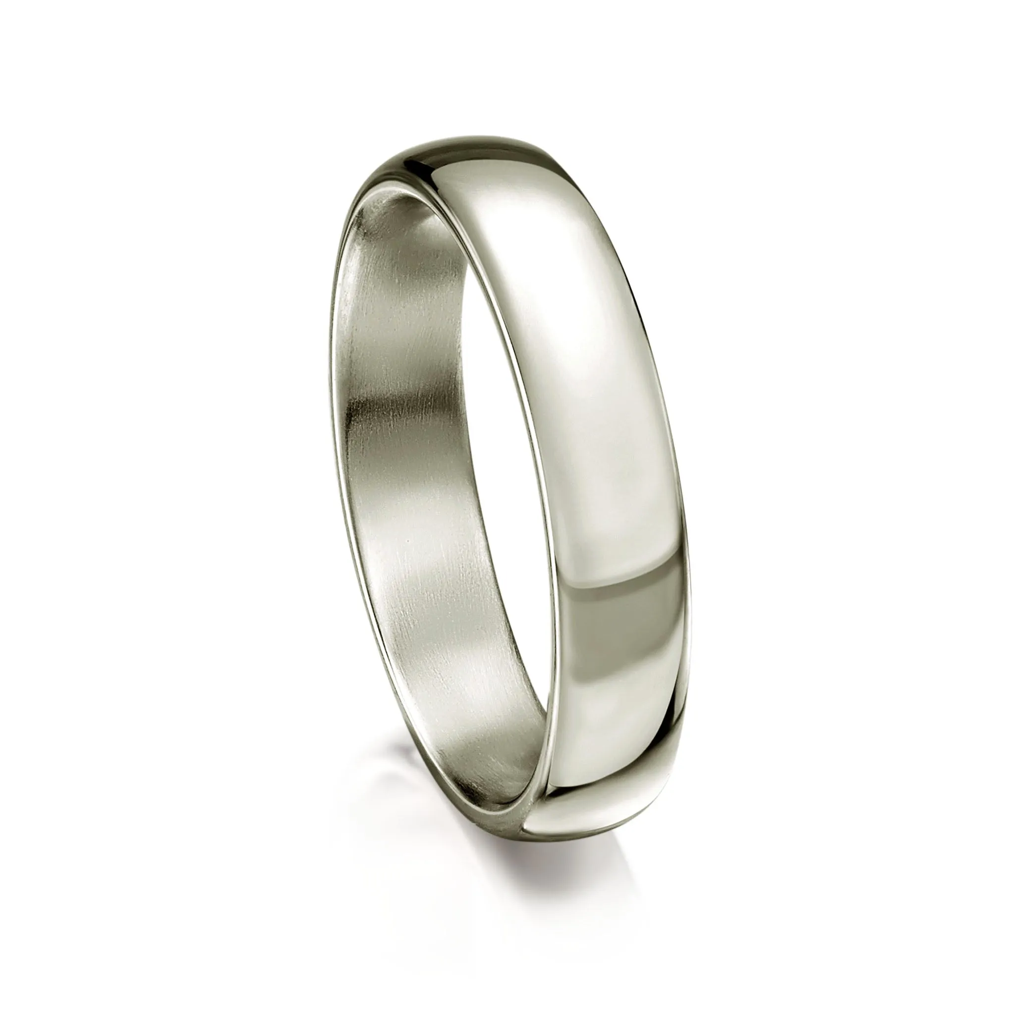Traditional 4mm Wedding Ring in Platinum